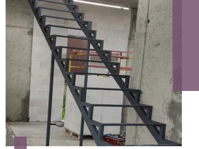 Демонтаж металлических лестниц в Боре быстро и безопасно