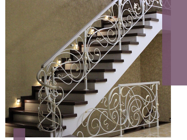 Кованые лестницы под ключ в Боре — изготовление и монтаж