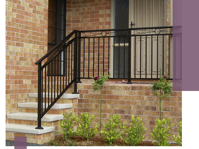 Уличные перила из металла под ключ в Боре