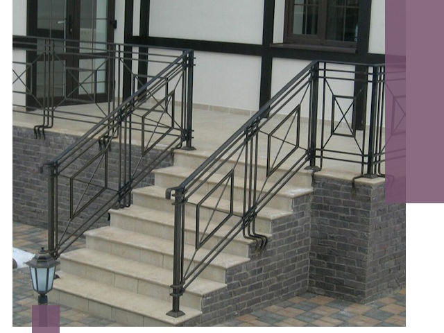 Перила для крыльца в Боре — монтаж, изготовление и установка